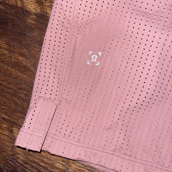 Lululemon "Step Back Jump" Training Shorts with Liner - Picture 6 of 8
